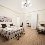 Le Vie del Centro B&B